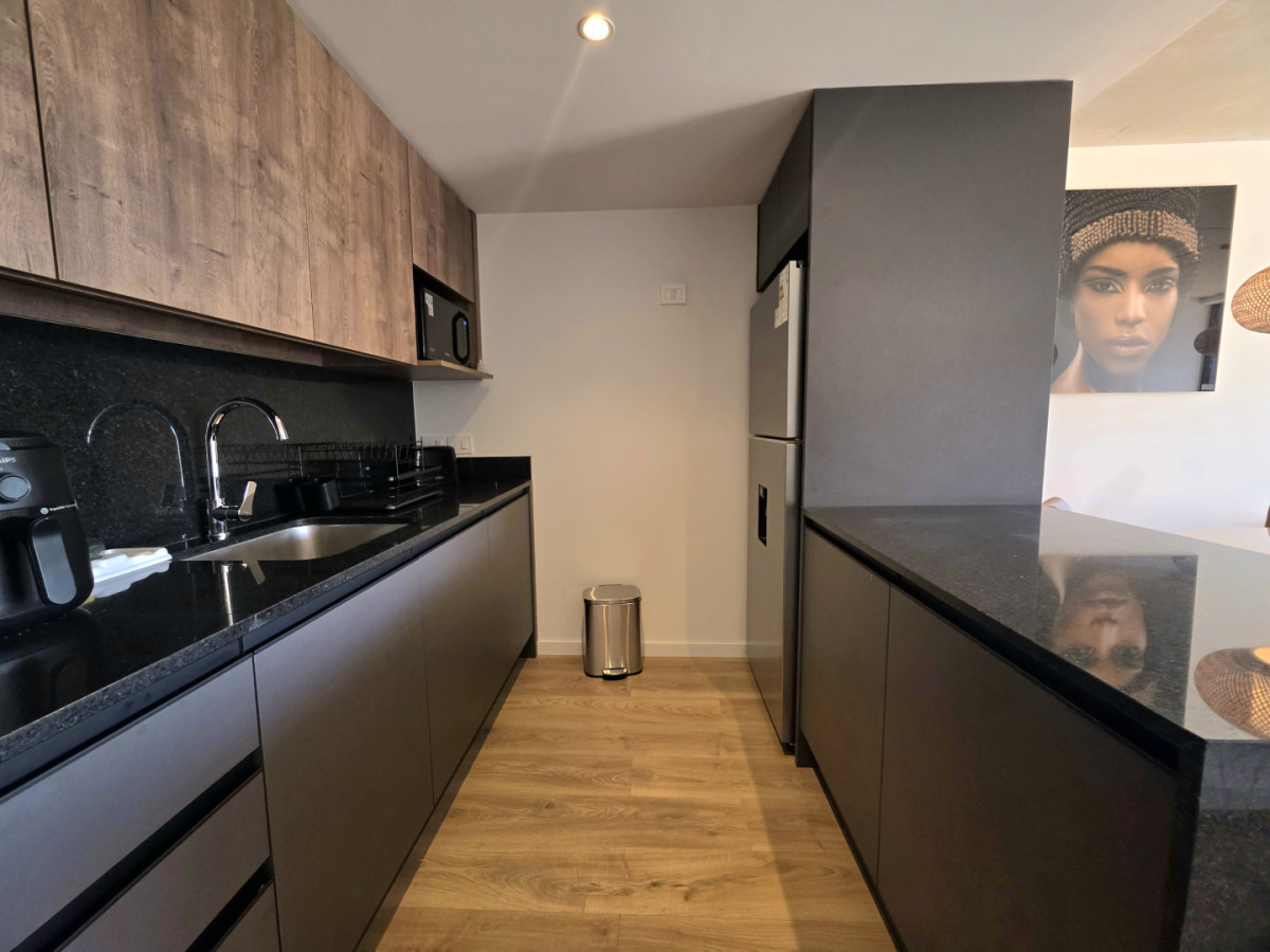 Apartamento ID.21098767 - VENTA 1 DORM AMUEBLADO EN TORRES DEL ESTE 