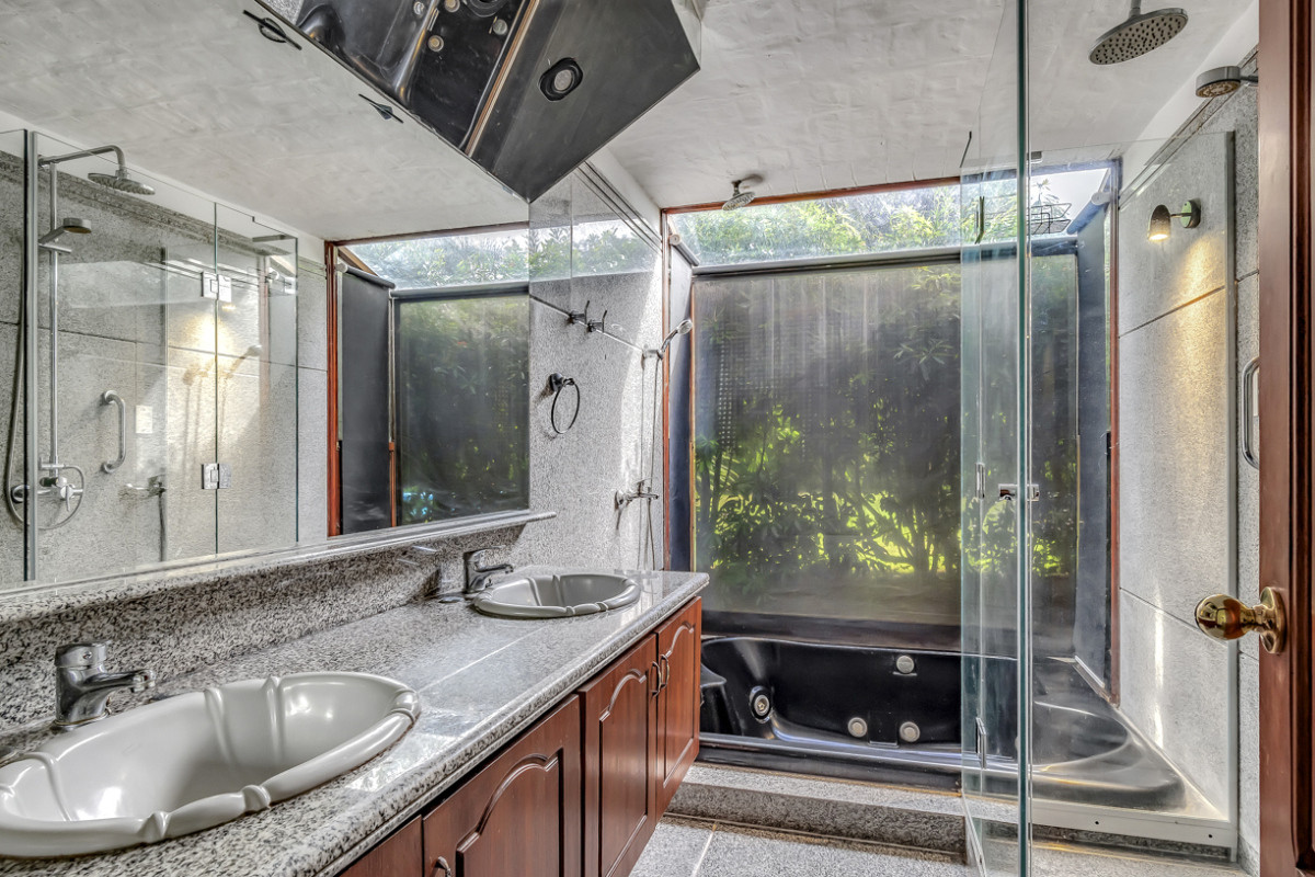 Casa ID.21097671 - Casa en venta 6 dormitorios 