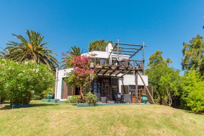 Casa de 5 dormitorios en Punta Fria
