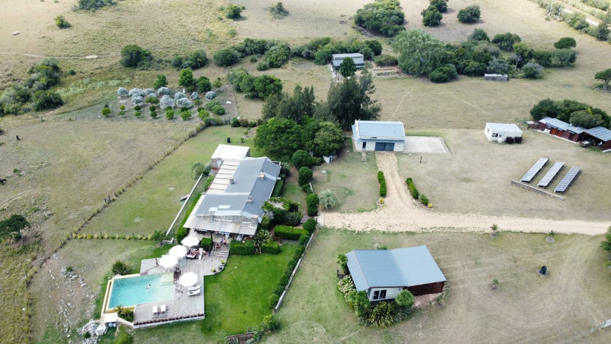 Chacra ID.21093936 - CHACRA EN VENTA EN SIERRAS DE MALDONADO 3 DORMITORIOS MAS CASA DE CASEROS