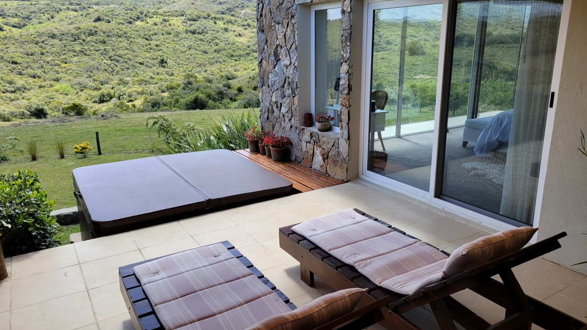 Chacra ID.21093936 - CHACRA EN VENTA EN SIERRAS DE MALDONADO 3 DORMITORIOS MAS CASA DE CASEROS