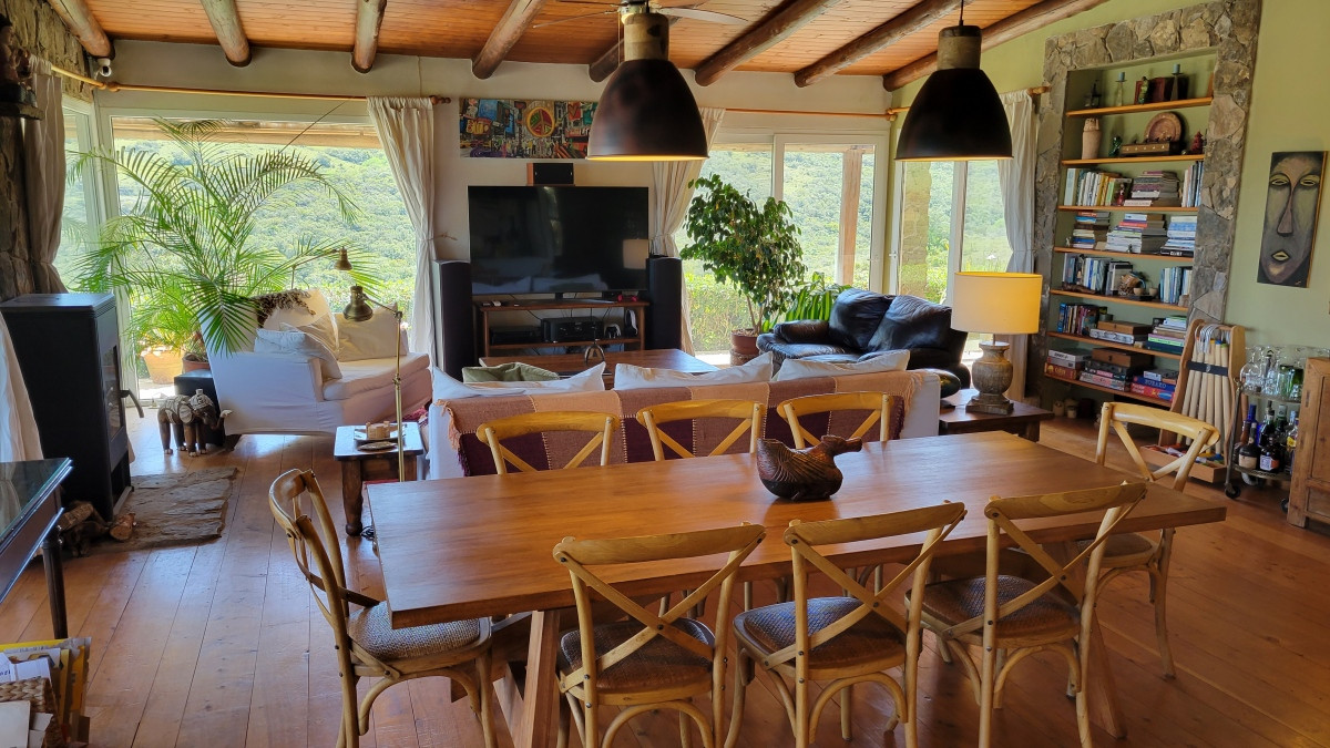 Chacra ID.21093936 - CHACRA EN VENTA EN SIERRAS DE MALDONADO 3 DORMITORIOS MAS CASA DE CASEROS