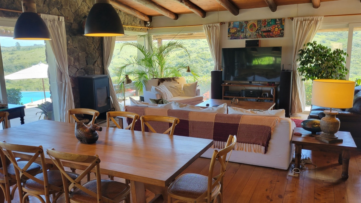 Chacra ID.21093936 - CHACRA EN VENTA EN SIERRAS DE MALDONADO 3 DORMITORIOS MAS CASA DE CASEROS