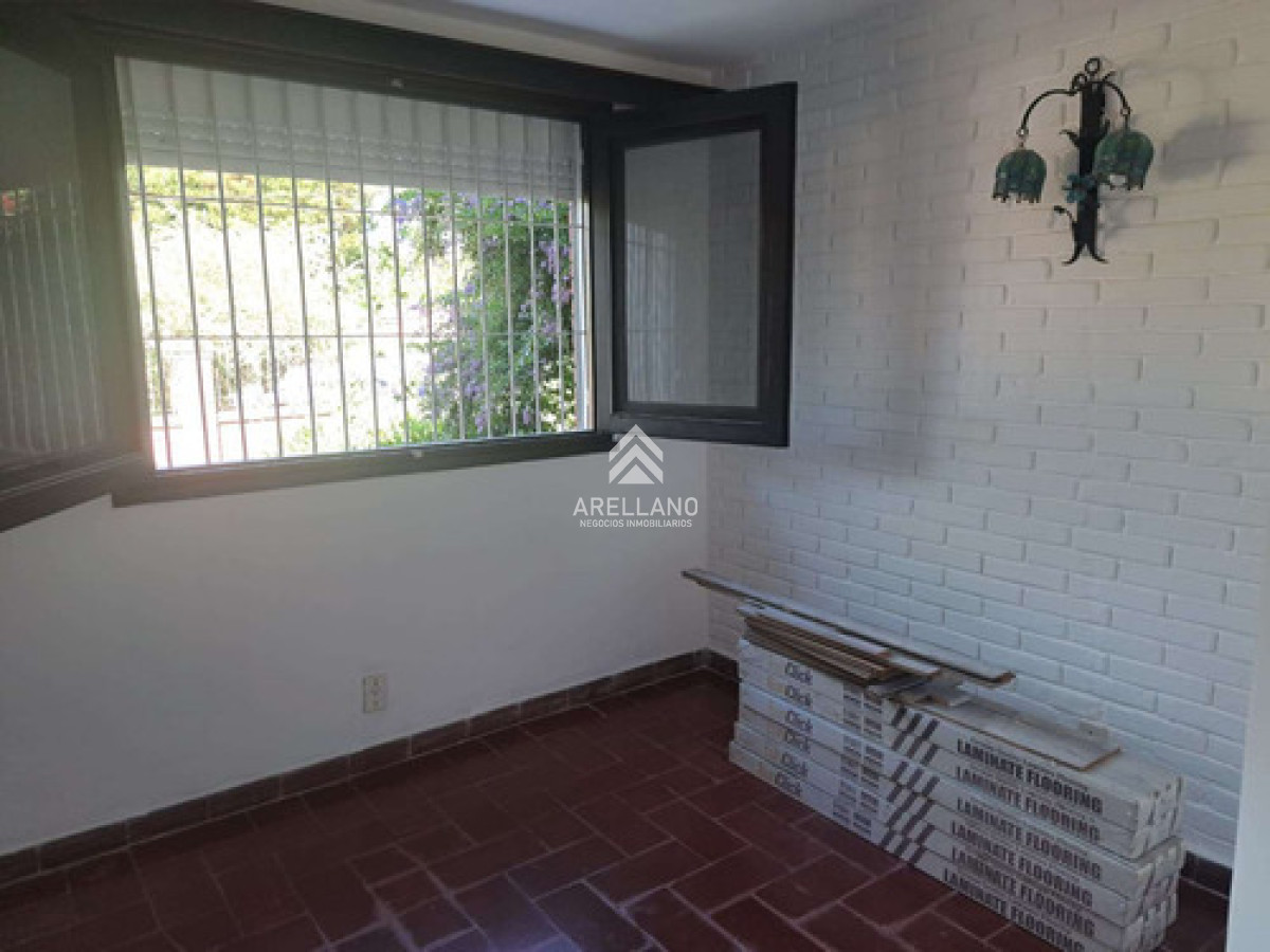 Casa ID.6087 - Venta Casa En Punta Del Este Con Amplios Espacios