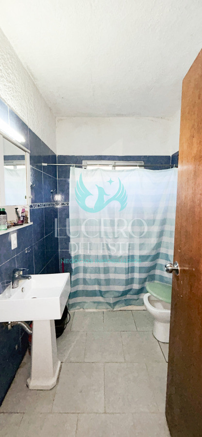 Casa ID.1760 - Vendo Casa en el Tesoro 2 dorm amplio parque