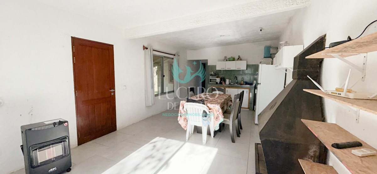 Casa ID.1760 - Vendo Casa en el Tesoro 2 dorm amplio parque