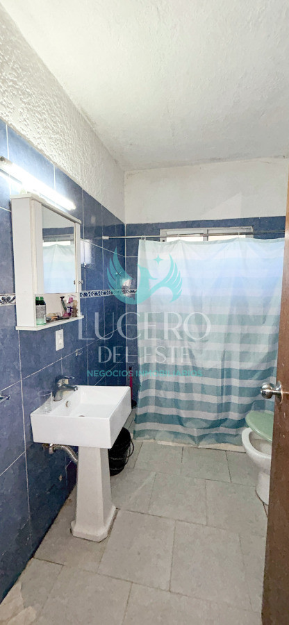 Casa ID.1760 - Vendo Casa en el Tesoro 2 dorm amplio parque