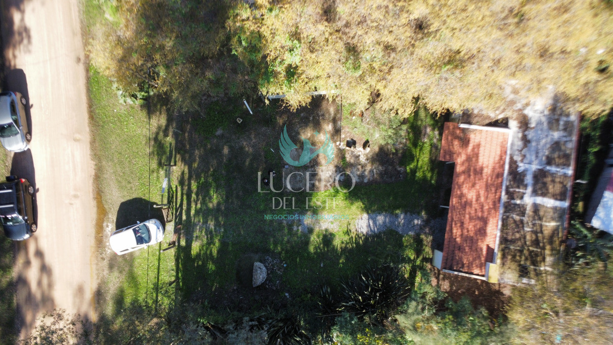 Casa ID.1760 - Vendo Casa en el Tesoro 2 dorm amplio parque