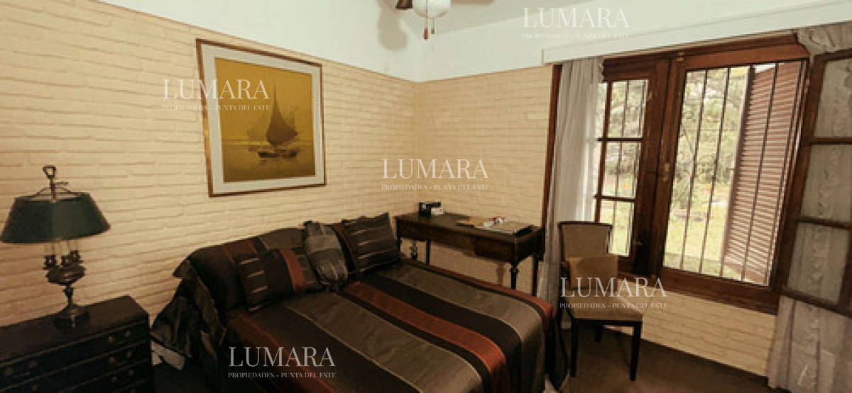 Casa ID.2776 - Casa De 3 Dormitorios En Suite Con Altillo Y Gran Parque Cantegril