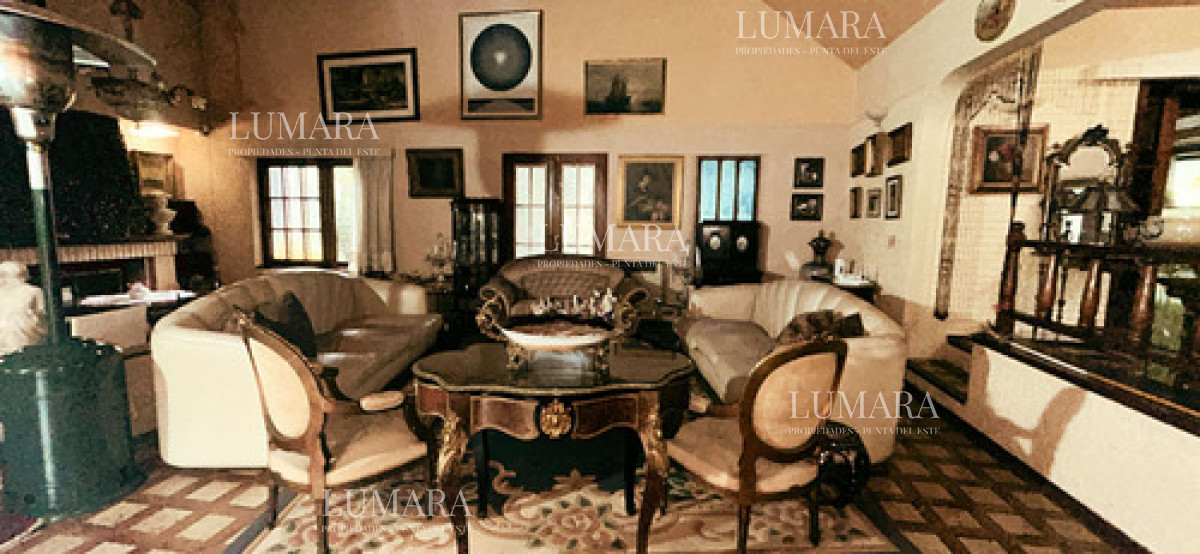 Casa ID.2776 - Casa De 3 Dormitorios En Suite Con Altillo Y Gran Parque Cantegril