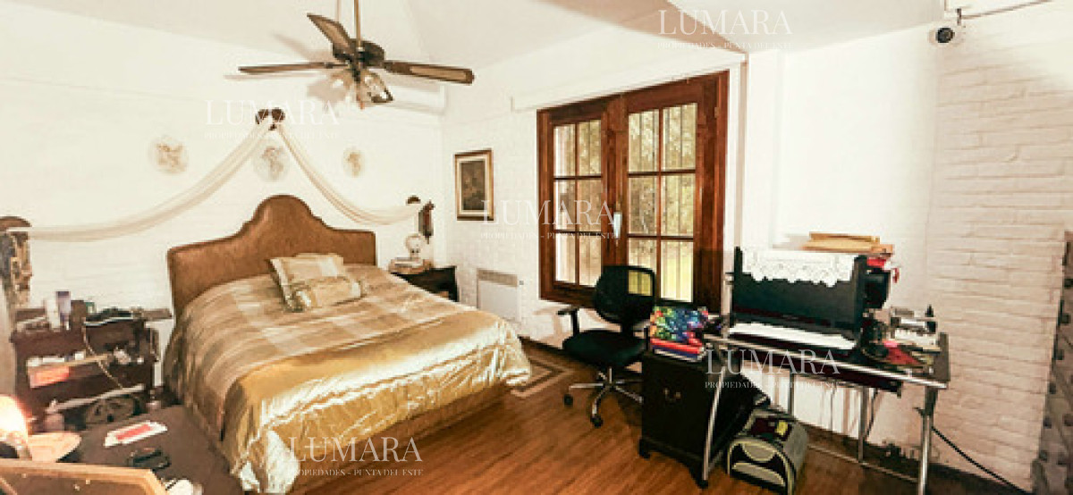 Casa ID.2776 - Casa De 3 Dormitorios En Suite Con Altillo Y Gran Parque Cantegril