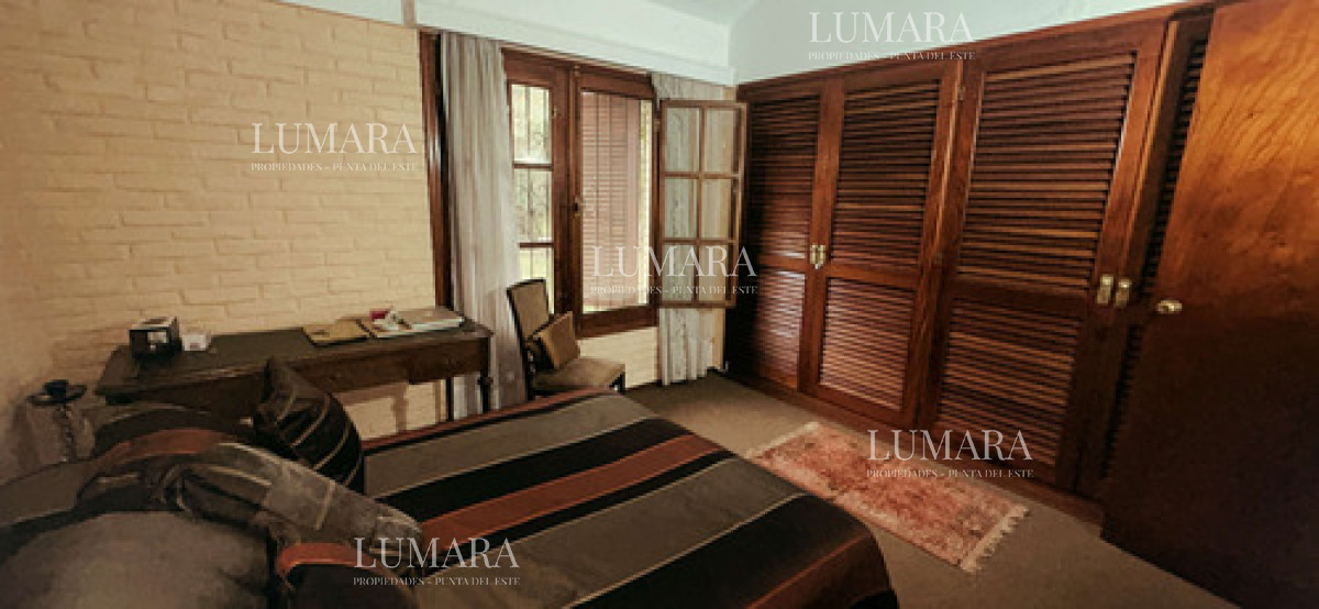 Casa ID.2776 - Casa De 3 Dormitorios En Suite Con Altillo Y Gran Parque Cantegril