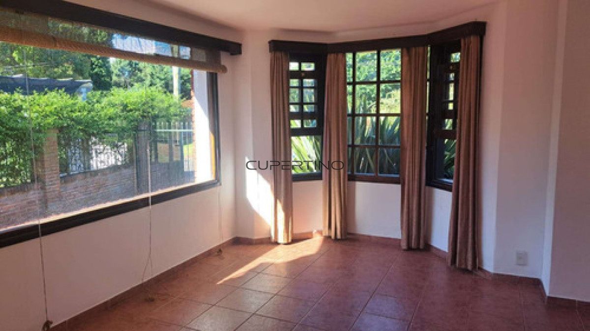 Venta | Casa En Punta Del Este Con Amplios Espacios — foto 9