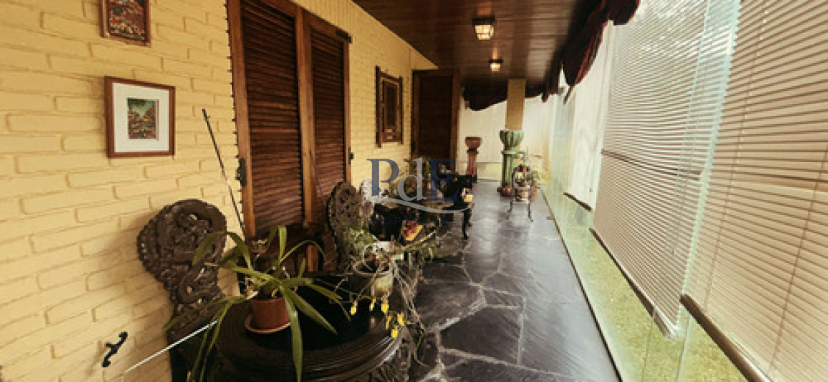 Residencia Clásica 3 dormitorios, frente al Country Club.  - Imagen 24