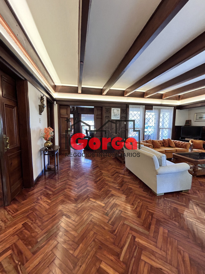 Casa ID.584 - Residencia Premium en el Prado
