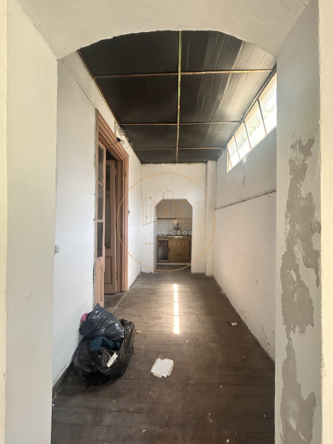 Casa ID.81 - Oportunidad de Inversión en El Prado: Dos Propiedades con Gran Potencial para Reciclar