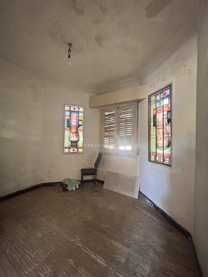 Casa ID.81 - Oportunidad de Inversión en El Prado: Dos Propiedades con Gran Potencial para Reciclar