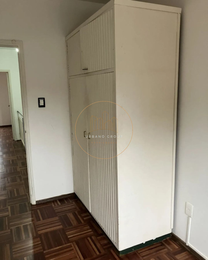 Casa ID.87 - SE ALQUILA CASA DE 2 PLANTAS - EXCELENTE ESTADO, MUY LUMINOSA