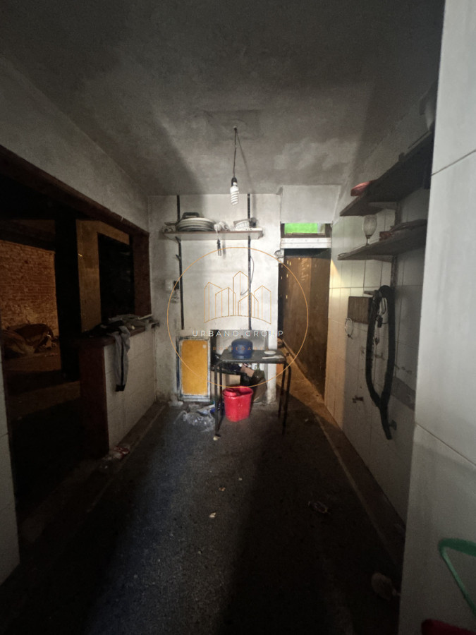 Casa ID.81 - Oportunidad de Inversión en El Prado: Dos Propiedades con Gran Potencial para Reciclar