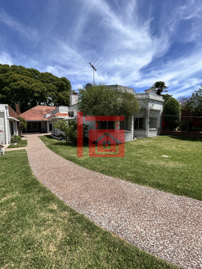 Casa ID.237 - Residencia Premium en el Prado