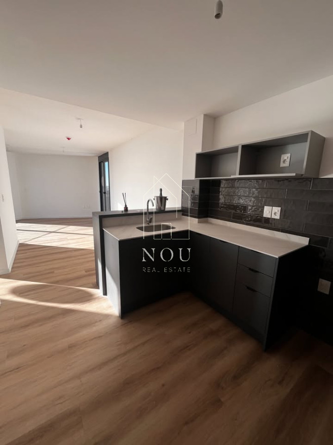 Apartamento ID.189 - Alquiler en piso 10  de 2  dormitorio + cochera