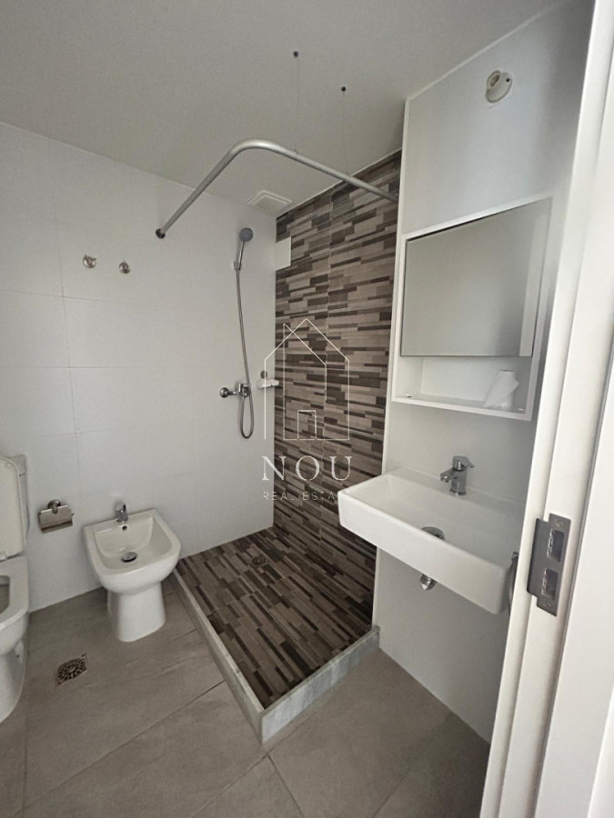 Apartamento ID.219 - Apto en tres cruces 1 dorm + cochera 
