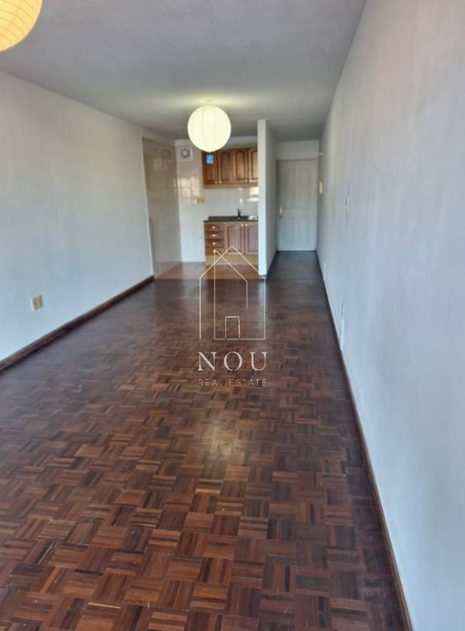Apartamento ID.211 - Pocitos | Monoambiente con patio de 18 m²