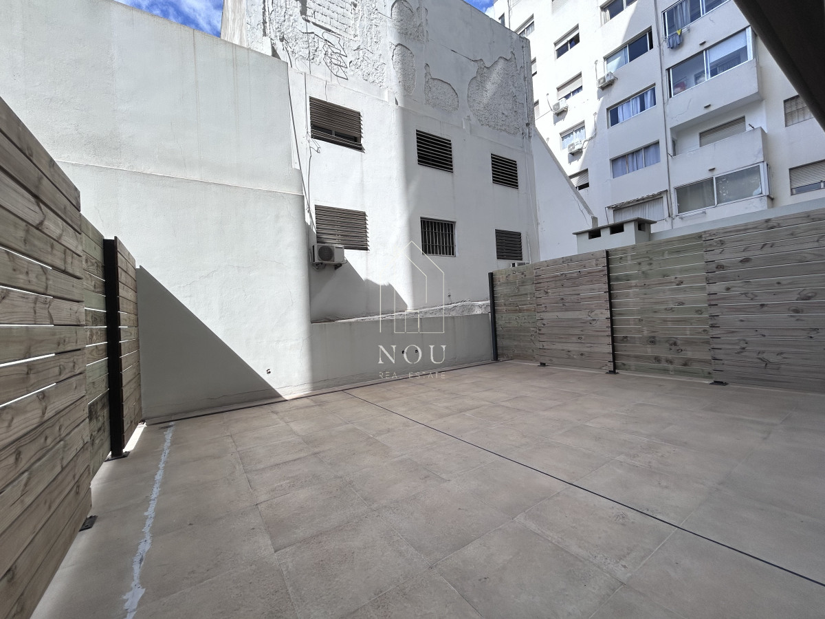 Apartamento ID.44 - Apartamento venta 1 dormitorio mas patio en 01 libertador 