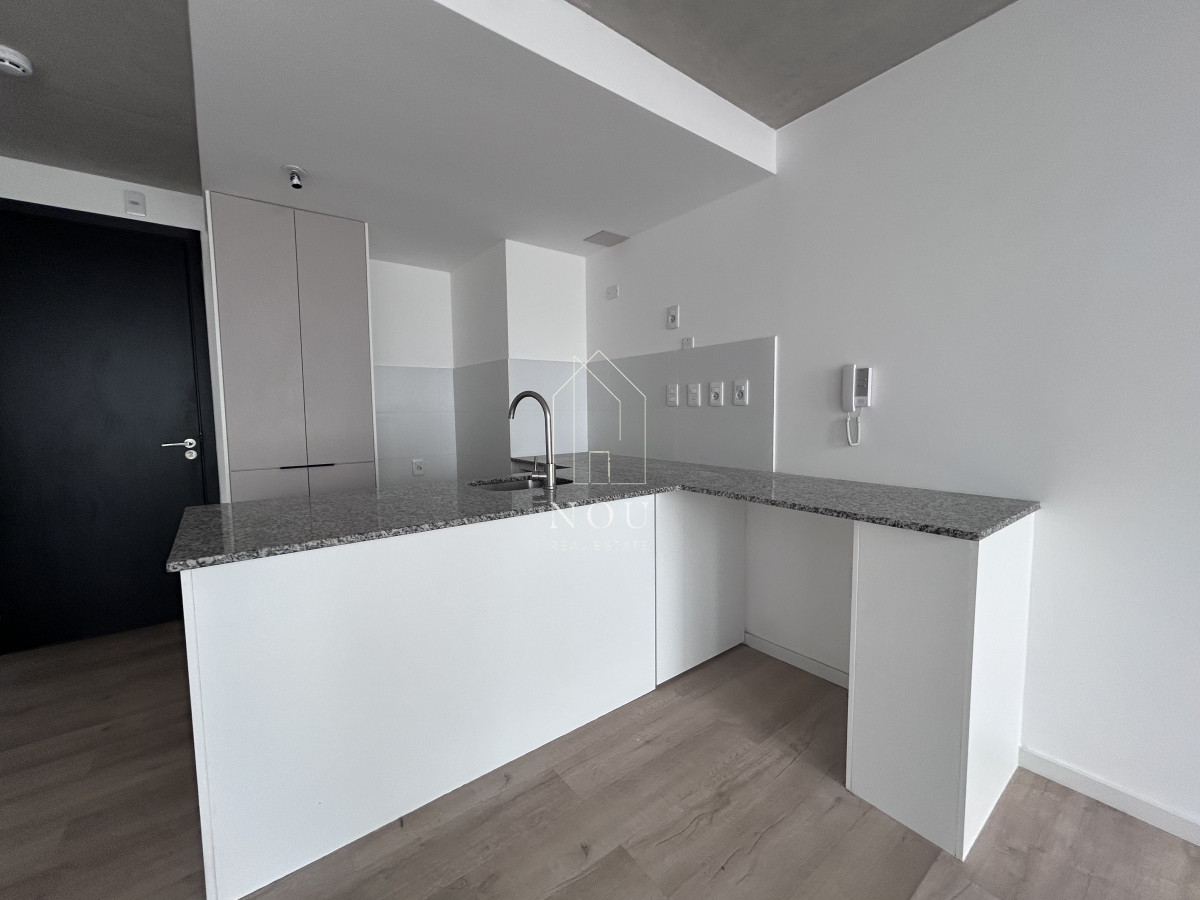 Apartamento ID.44 - Apartamento venta 1 dormitorio mas patio en 01 libertador 