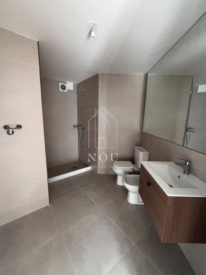 Apartamento ID.189 - Alquiler en piso 10  de 2  dormitorio + cochera