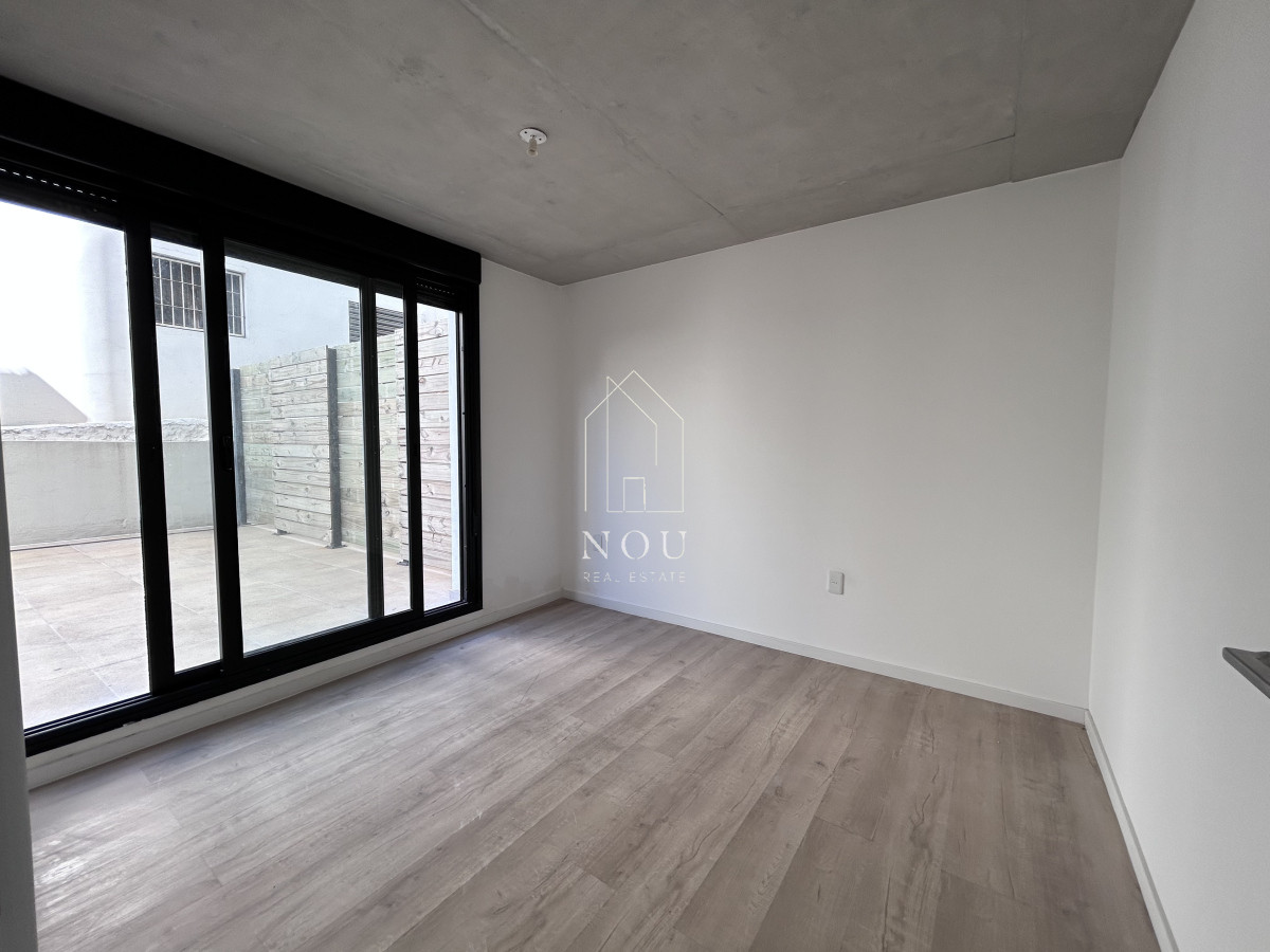 Apartamento ID.44 - Apartamento venta 1 dormitorio mas patio en 01 libertador 