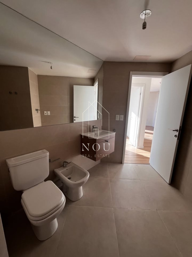 Apartamento ID.189 - Alquiler en piso 10  de 2  dormitorio + cochera