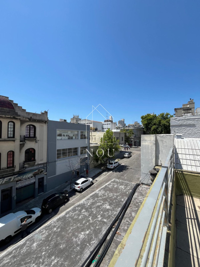 Apartamento ID.151 - Dúplex con Terraza y Parrillero Exclusivo en el Centro