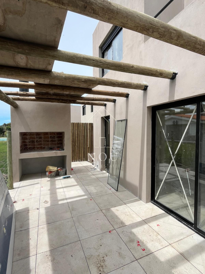 Casa ID.123 - Venta de duplex en Solymar 