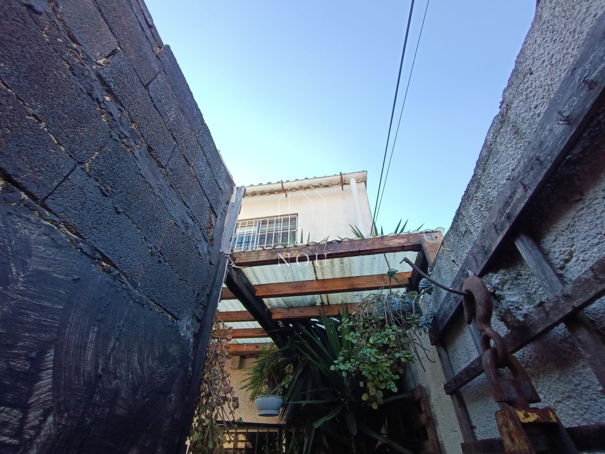 Casa ID.117 - Venta de Ph con 2 Casas en Perez Castellanos