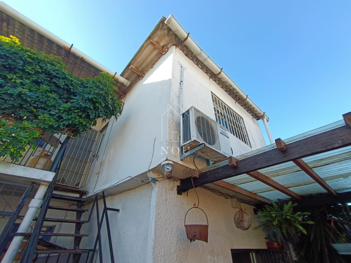 Casa ID.117 - Venta de Ph con 2 Casas en Perez Castellanos