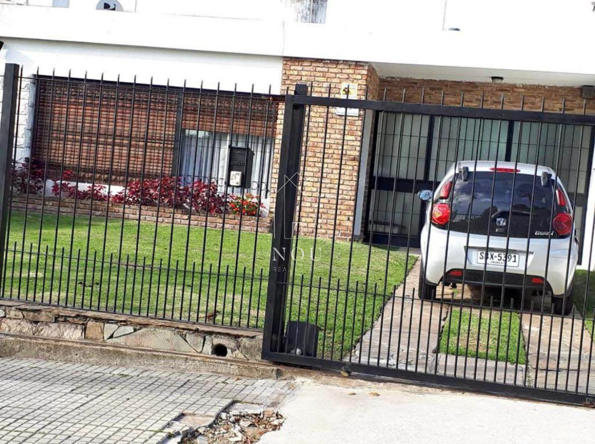 Casa ID.176 - Casa en Alquiler - Carrasco Sur