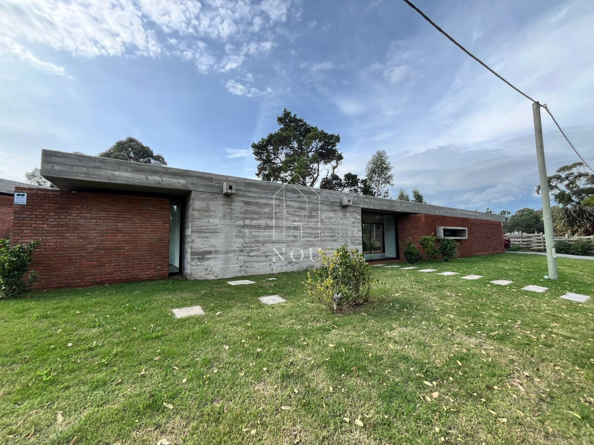 Casa ID.31 - Casa a estrenar en Punta colorada 