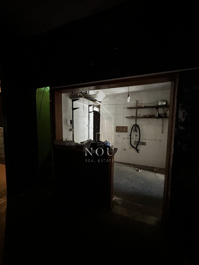 Casa ID.141 - Oportunidad de Inversión en El Prado: Dos Propiedades con Gran Potencial para Reciclar