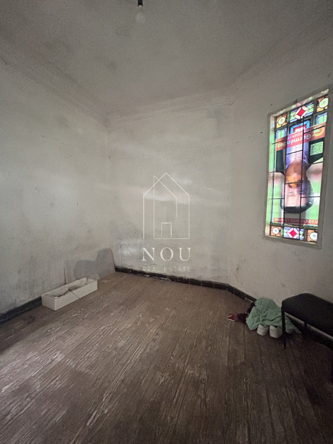 Casa ID.141 - Oportunidad de Inversión en El Prado: Dos Propiedades con Gran Potencial para Reciclar