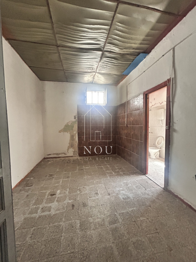 Casa ID.141 - Oportunidad de Inversión en El Prado: Dos Propiedades con Gran Potencial para Reciclar