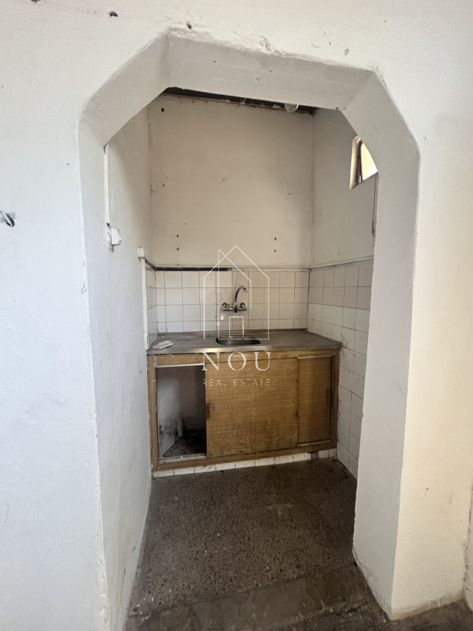 Casa ID.141 - Oportunidad de Inversión en El Prado: Dos Propiedades con Gran Potencial para Reciclar