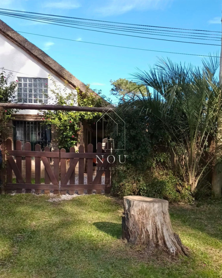 Casa ID.262 - Venta | Casa de 4 Dormitorios | Gran Terreno y Barbacoa | La Serena
