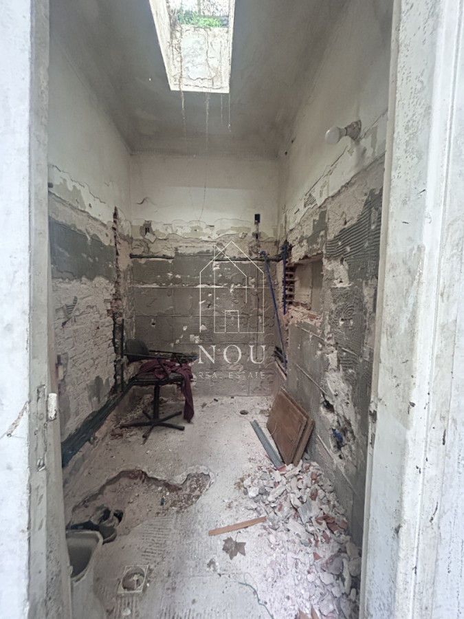 Casa ID.141 - Oportunidad de Inversión en El Prado: Dos Propiedades con Gran Potencial para Reciclar