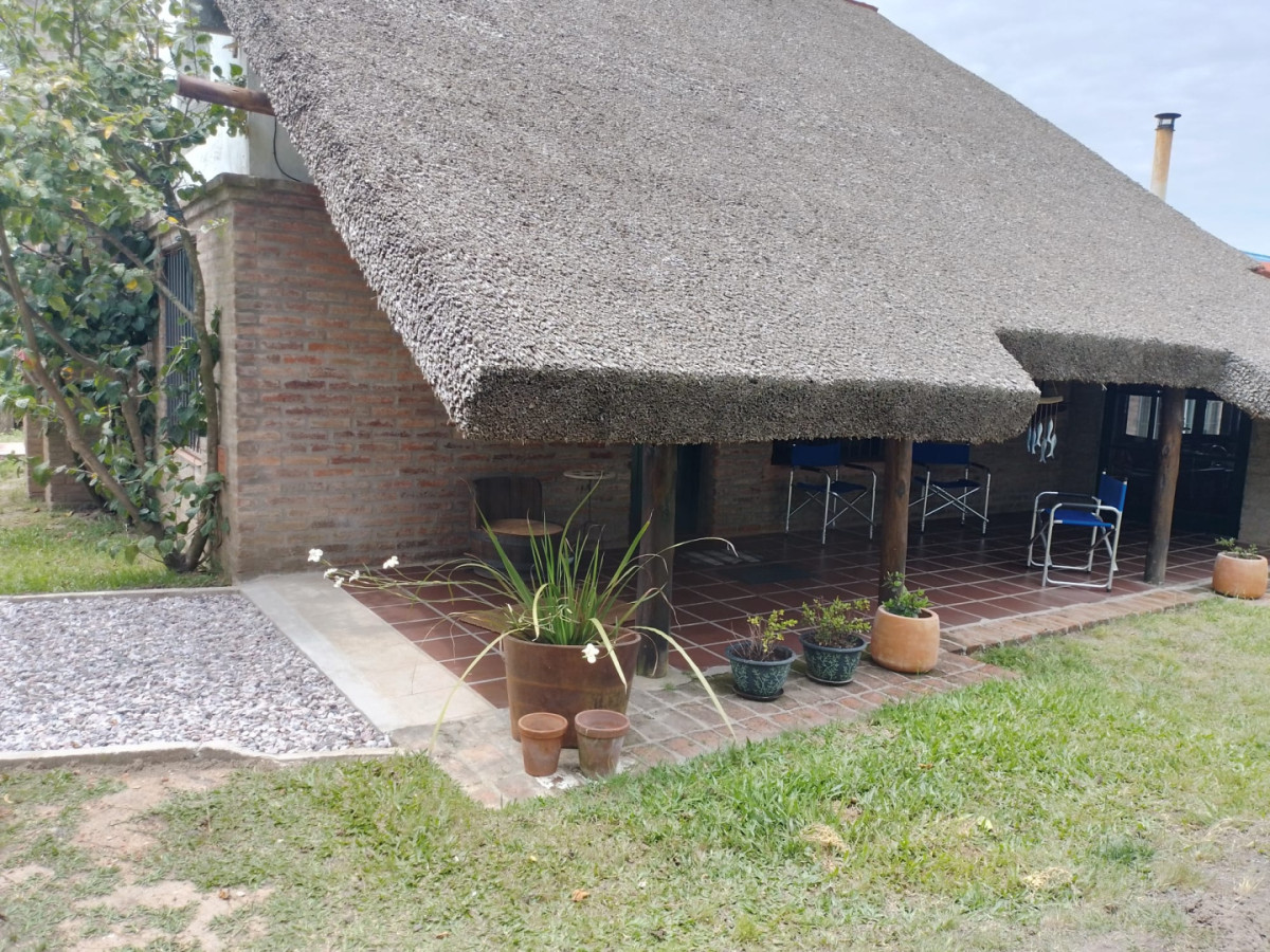 Venta | Casa de 4 Dormitorios | Gran Terreno y Barbacoa | La Serena