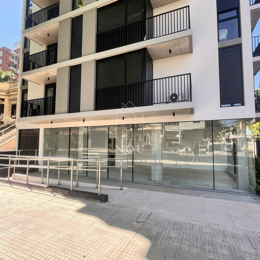 Local Comercial ID.207 - 🚨 Local en Esquina sobre 8 de Octubre | Gran Visibilidad