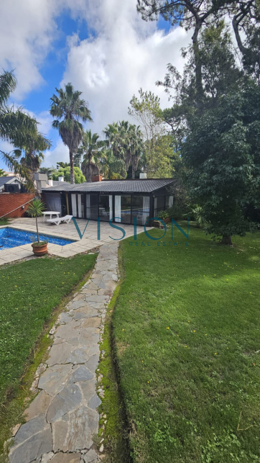 Casa ID.68 - Hermosa Propiedad zona Francia