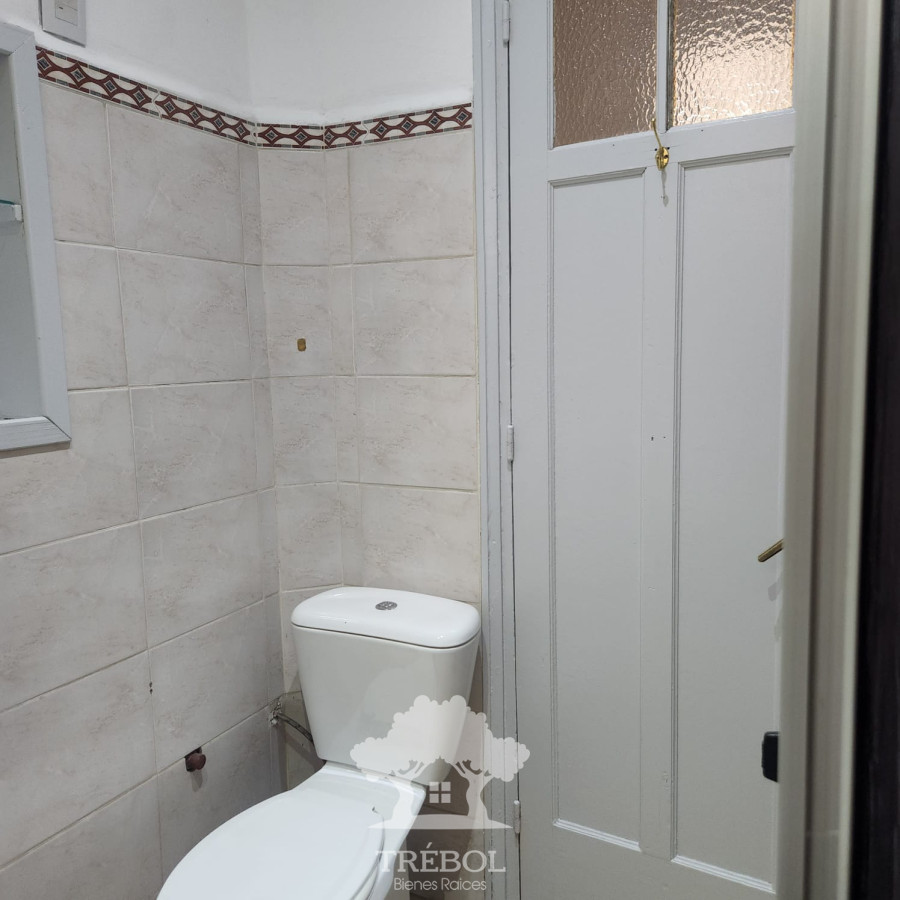 Apartamento ID.98 - Alquiler Apartamento 3 Dormitorios Centro Montevideo M