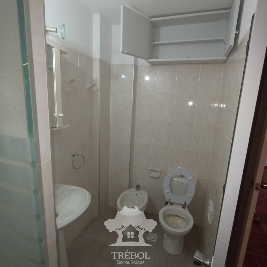 Apartamento ID.214 - Alquiler Apartamento 4 Dormitorios PocitosMontevideo D