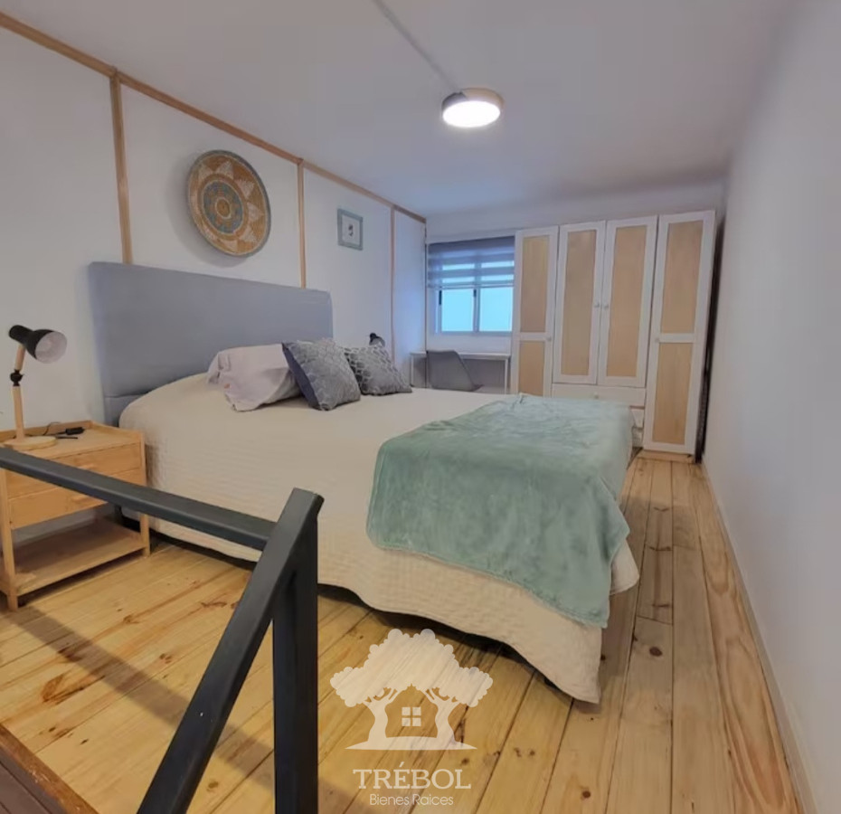 Apartamento ID.270 - Alquiler Apartamento Duplex Ciudad Vieja Montevideo D
